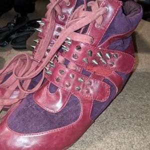Maroon wedge sneakers